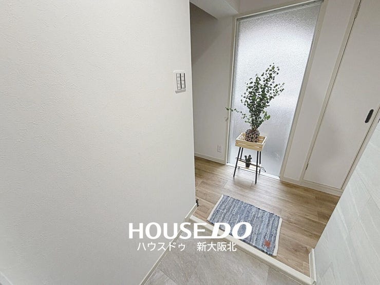 ■玄関からは直接室内が見えない造りになっています◎
■急な来客時でも慌てることなく応対していただけます!