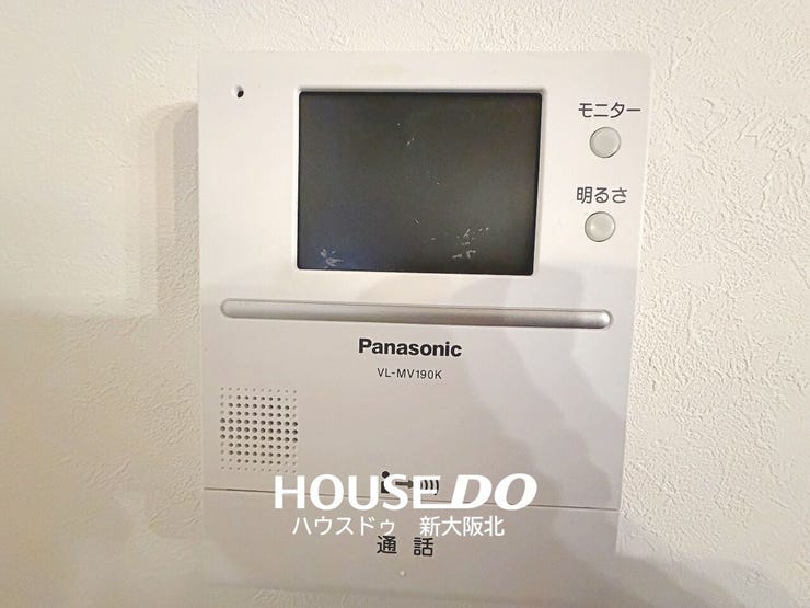 ■モニター付きインターホンは来客が誰かを確認してから応答できるので、一人暮らしや高齢者・小さな子どもがいるご家庭でも安心です!