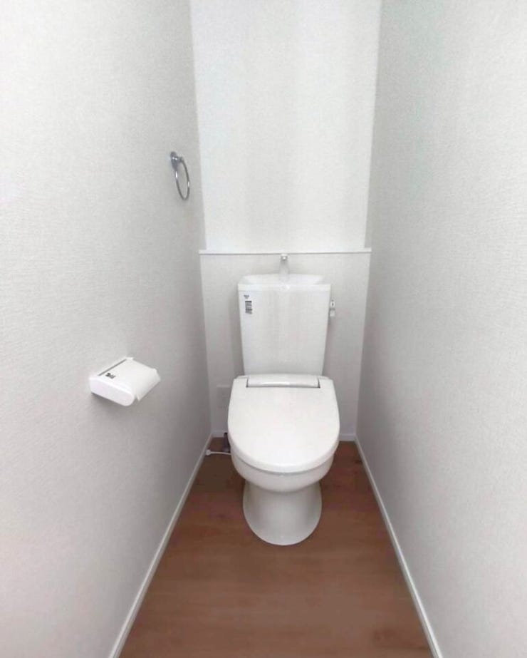 2階にもトイレがあり、朝の混雑の解消にも役立ちます