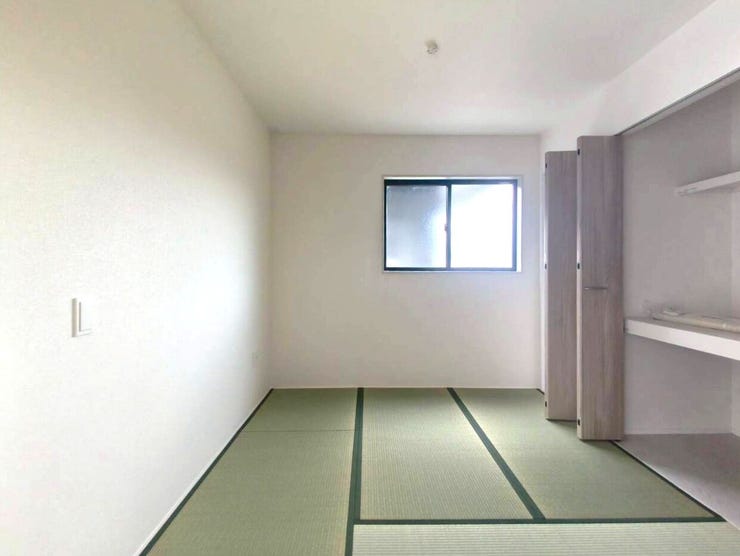 客間としてもピッタリの、和室独特な落ち着き溢れる空間です