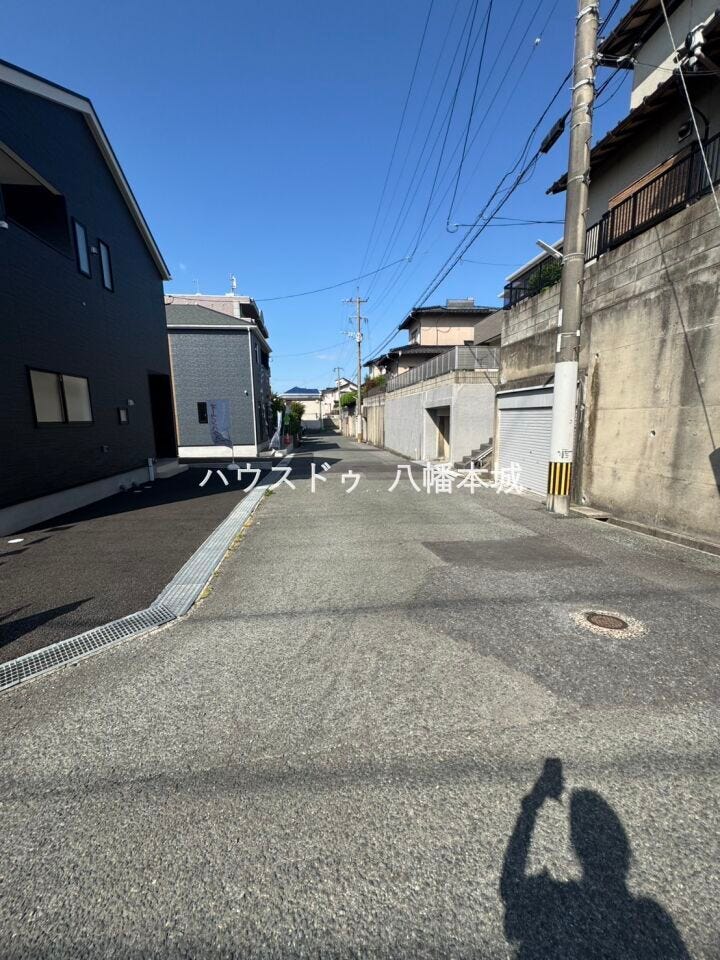 敷地との高低差がなく、駐車しやすいです。
