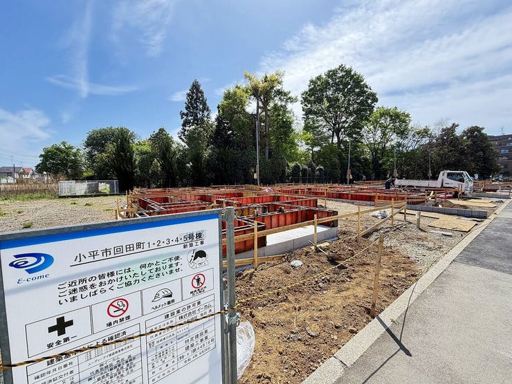 建物の配置が考えられた分譲地です。暮らしやすさを意識した設計です。
