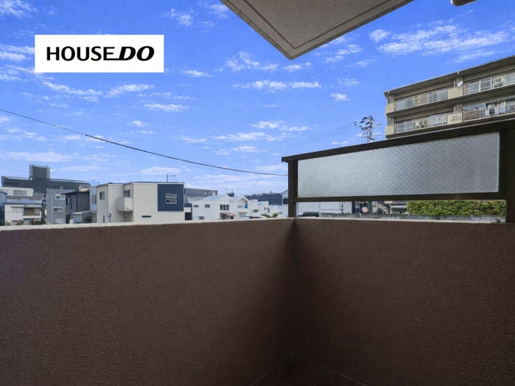 周りには高層階の建物が少なく見晴らしが良いです◎