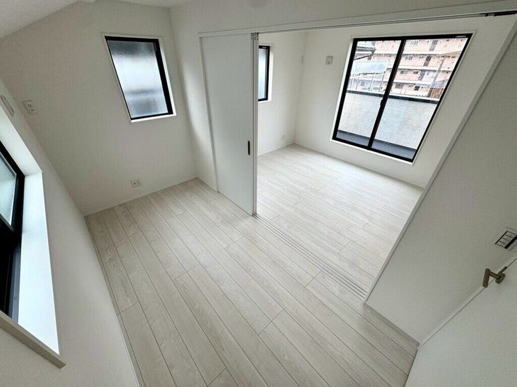 【Bedroom】主寝室や子ども部屋、在宅ワークにも使える洋室。暮らしに合わせて自由にレイアウトできます。