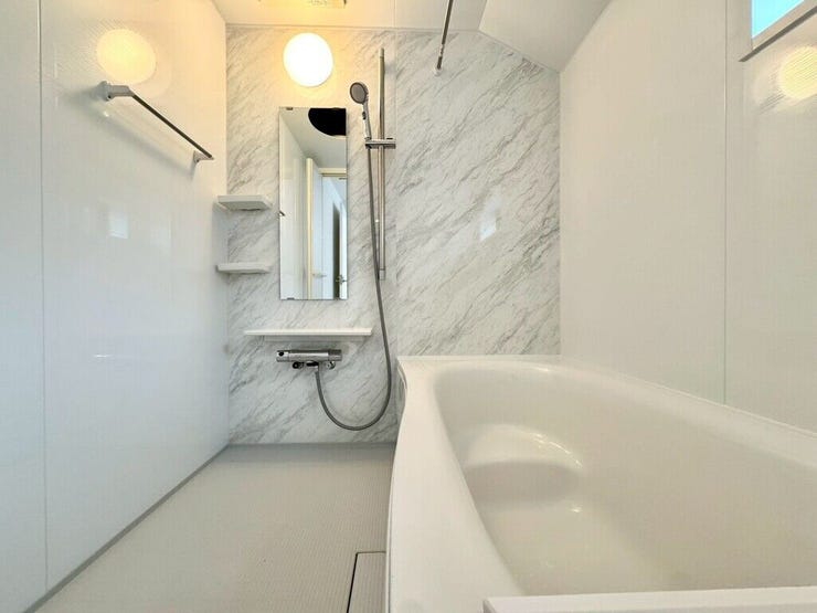 【Bathroom】リラックスできる空間で、一日の疲れを癒し、心身共にリフレッシュできます。