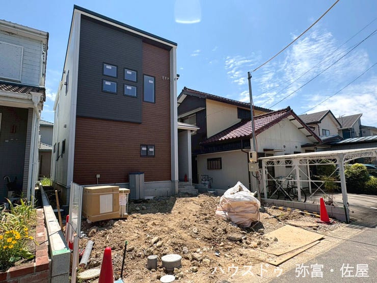 並列駐車2台可能です!