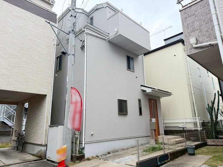 【外観】
【リフォーム済住宅 さいたま市中央区本町東】
現地ご案内可能!近隣物件も合わせてご紹介可能です!
お気軽にお問い合わせください!
