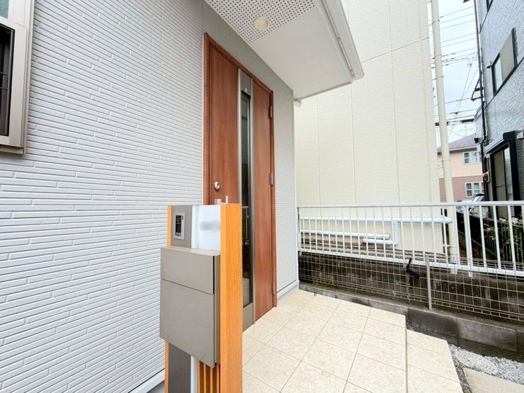 ◇現地見学会開催中◇
平日や仕事終わりの夜でも「今日見てみたい!」そんなときでもOK♪
お電話1本でスタッフがすぐに駆けつけます!
048-762-8871こちらから