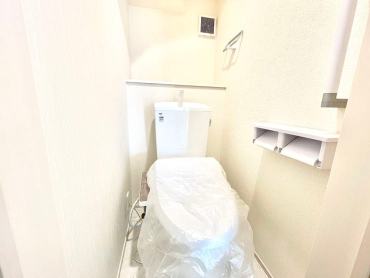 シンプルデザインで飽きがこない♪
嬉しい手すり付き(^^♪