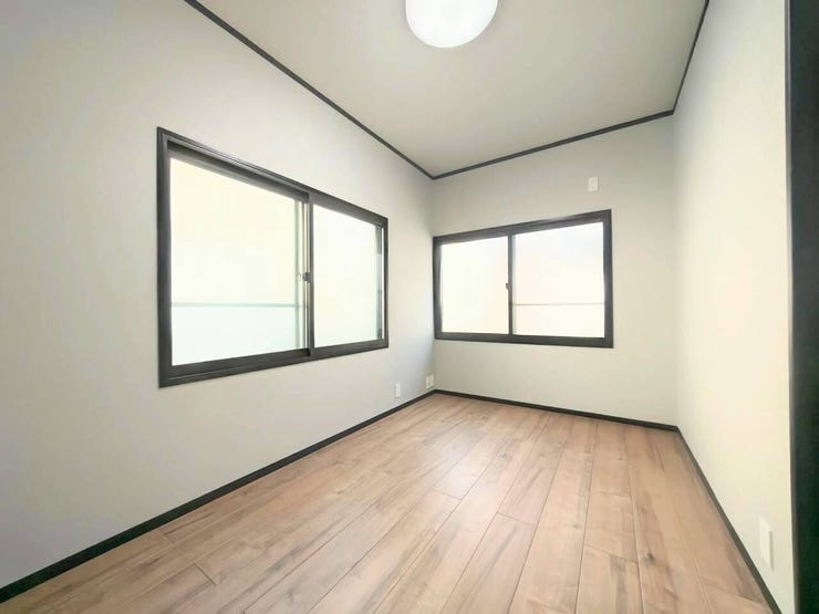 5帖の洋室です!
(間取り図2階の左上の部屋)