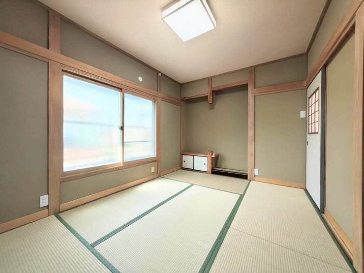 6帖の和室です!
(間取り図2階の下の部屋)