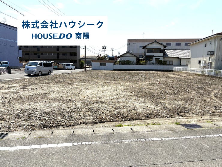 【外観】
4月3日撮影♪
近隣に同メーカーの完成建物がございますので、いつでも案内可能です♪
当日のご案内もOK!平日はお仕事帰りの時間でもOK!