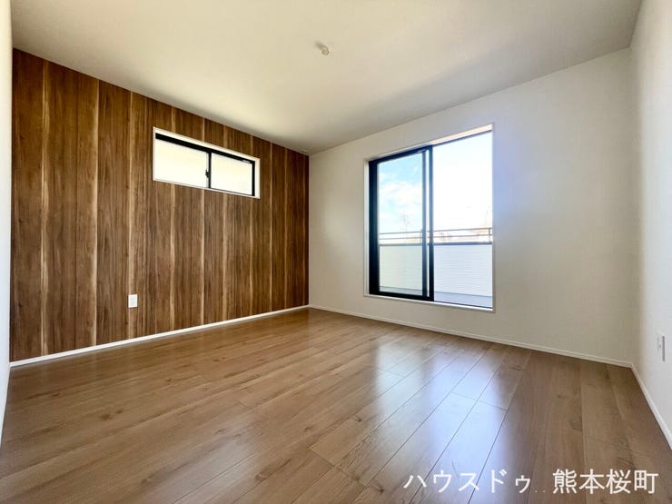 ■2階8帖洋室■心からリラックスできる静けさ、上質な眠りで、毎日をリセットします。明日への活力を養う空間です。