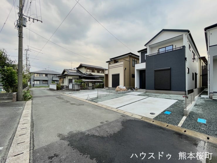 ■理想を叶える新しい暮らしの舞台■高いデザイン性と機能性を兼ね備えた住まい。ここで、家族の新しい物語が始まります。