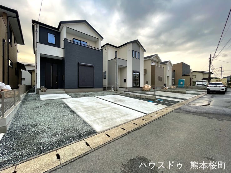 ■車と趣味の幅が広がる場所■単なる駐車スペースではない、洗車やタイヤ交換、DIYにも使える多目的な屋外スペースです。