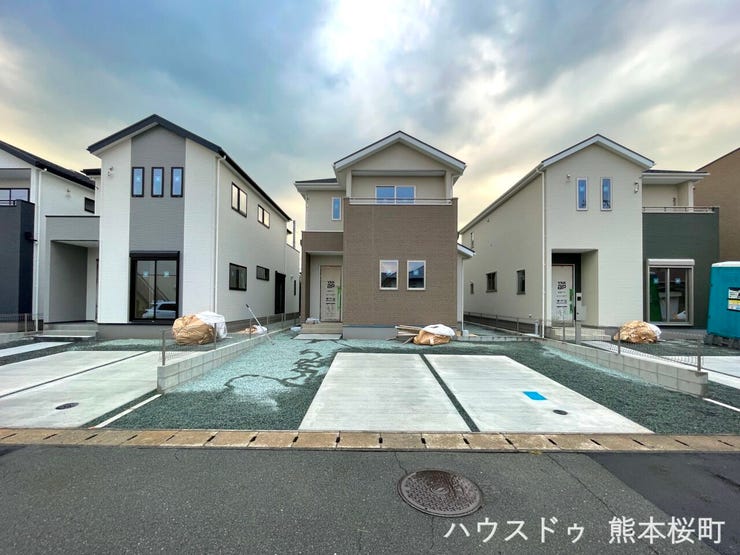■車と趣味の幅が広がる場所■単なる駐車スペースではない、洗車やタイヤ交換、DIYにも使える多目的な屋外スペースです。【撮影日:2026年8月31日】