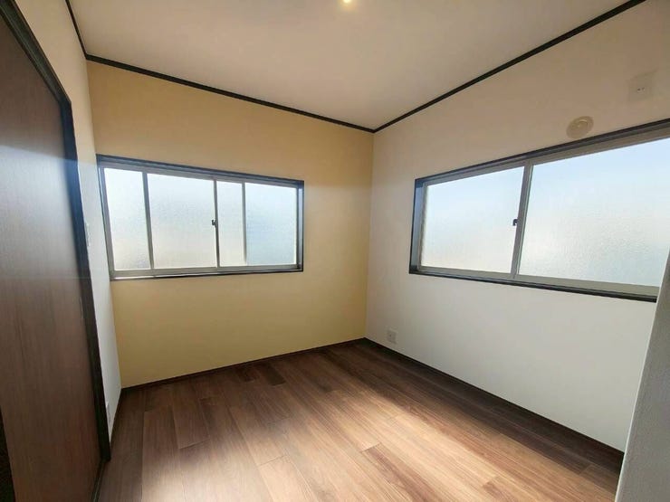 4.2帖
アクセントクロスになっていておしゃれです!