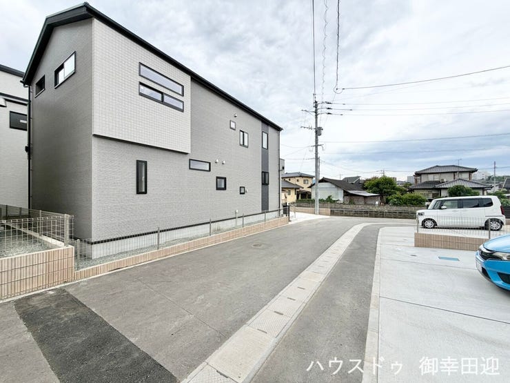 ■理想を叶える新しい暮らしの舞台■高いデザイン性と機能性を兼ね備えた住まい。ここで、家族の新しい物語が始まります。
