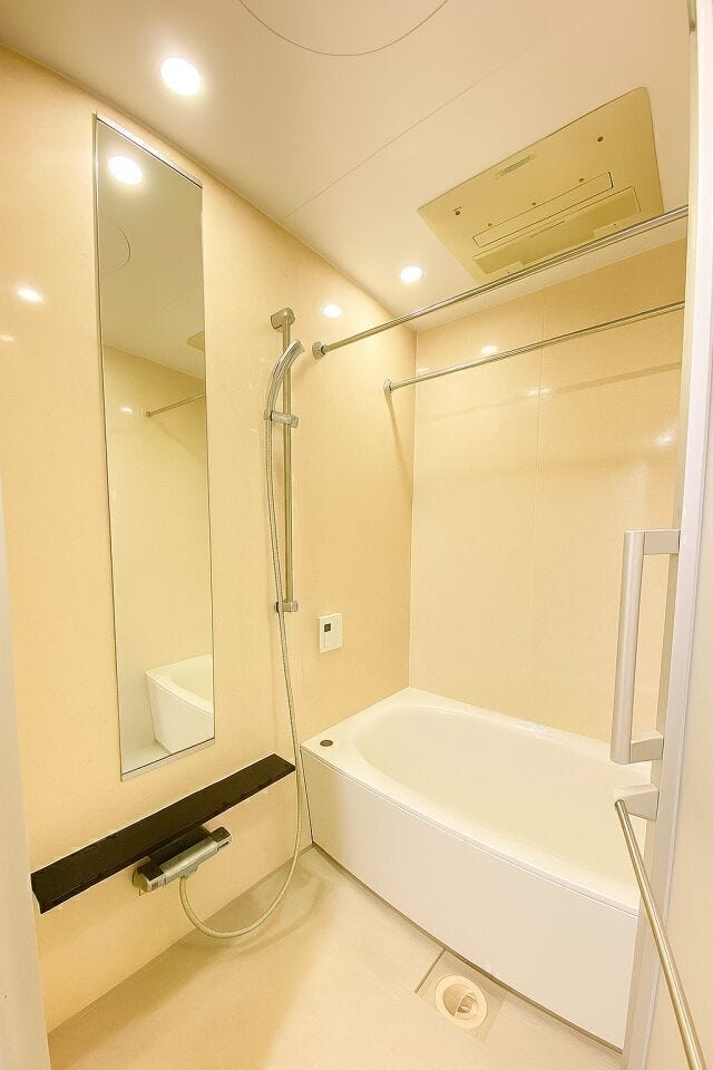 家族みんなが使いやすい、やさしいつくり☆
毎日の入浴や洗濯が気持ちよくこなせる空間♪
浴室乾燥機も完備☆