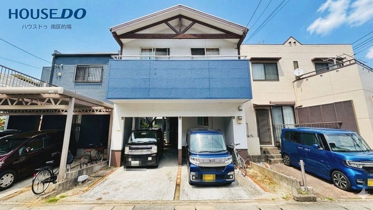 【外観】
JR春日、西鉄春日原駅までバス1本。スーパーやドラッグストアが徒歩10分圏内に揃う生活利便のよい立地。天神山小小学校まで徒歩3分で小さなお子様の通学も安心です。