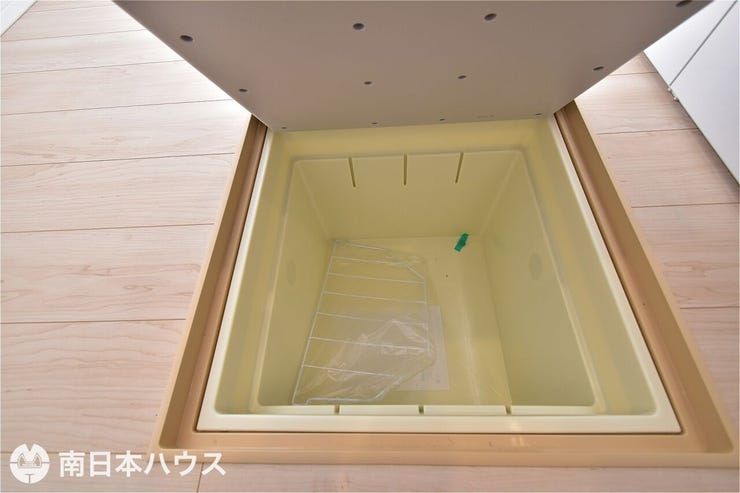 【床下収納】普段使わないものや食品のストックなどに便利な収納です♪