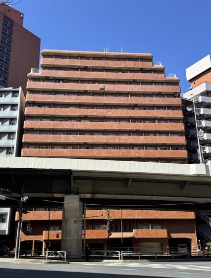 【外観】
2026年4月完成予定のリノベーションで、新築感覚でお住まいいただけます。