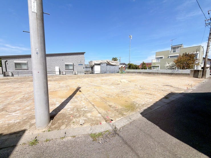 【見学予約】
当物件と同様の物件の見学も可能です!
実際の間取りや雰囲気を体感しながら住まいをイメージできます!気になる方はぜひお気軽にお問い合わせください♪
TEL:0120-729-710