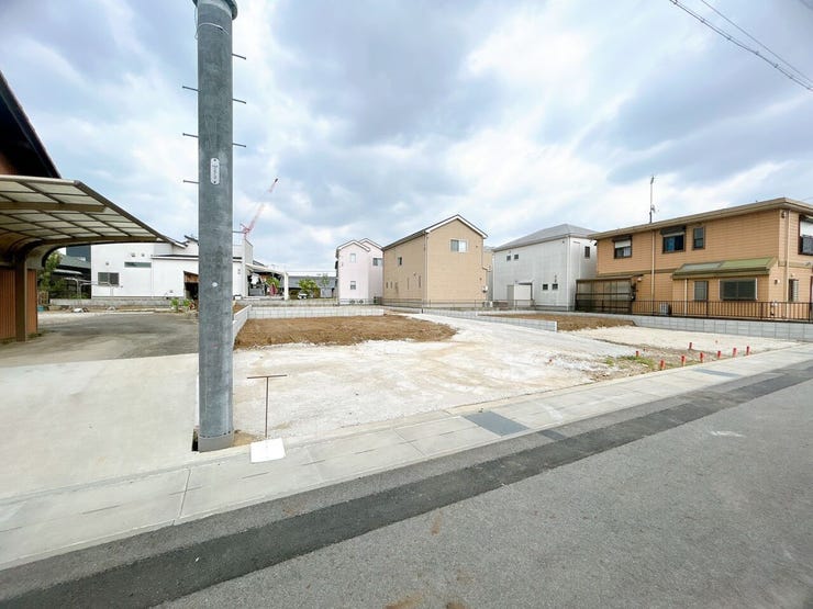 完成前の物件購入が不安な方は、同じ建築会社の別物件を内覧することで
物件の雰囲気を確認できます!
ハウスドゥ小牧味岡店は即対応が可能です!ぜひご相談ください!