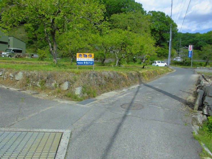 【外観】
静かな環境。419号線すぐの場所です。