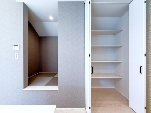 畳ヌックとパントリー