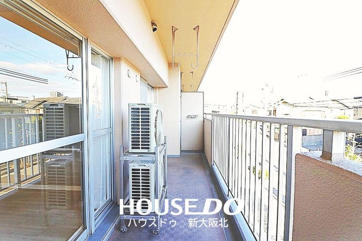 ■陽当り・通風・眺望良好のバルコニー!
■お好みの椅子や観葉植物等を置けばまた違った空間に大変身します!