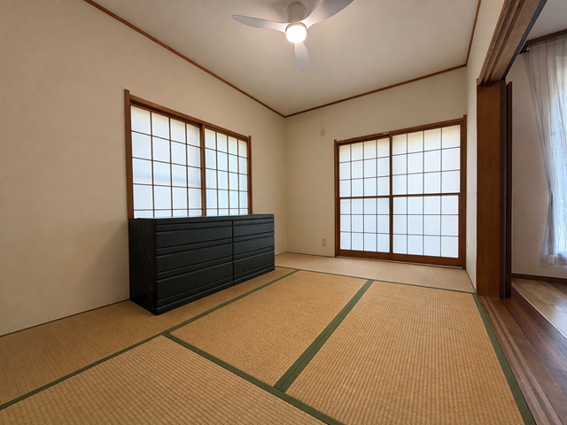 ※実際の写真から家具等を消すCG加工をしています。
