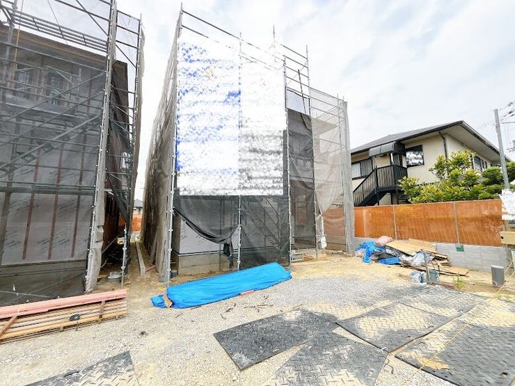 静かで落ち着いた閑静な住宅地です。
子育て世代の生活環境としても最適です◎