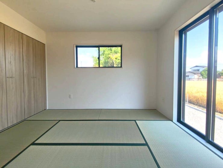 客間としてもピッタリの、和室独特な落ち着き溢れる空間です