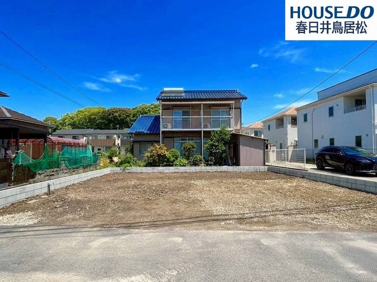 【外観】
◇5月22日撮影 外観写真◇
町屋町の閑静な住宅街に【限定1棟】で新築戸建の登場!水回りを集中させた家事時短の間取り♪小学校まで徒歩3分で小さなお子様の通学も安心♪子育て世帯にもおすすめです♪