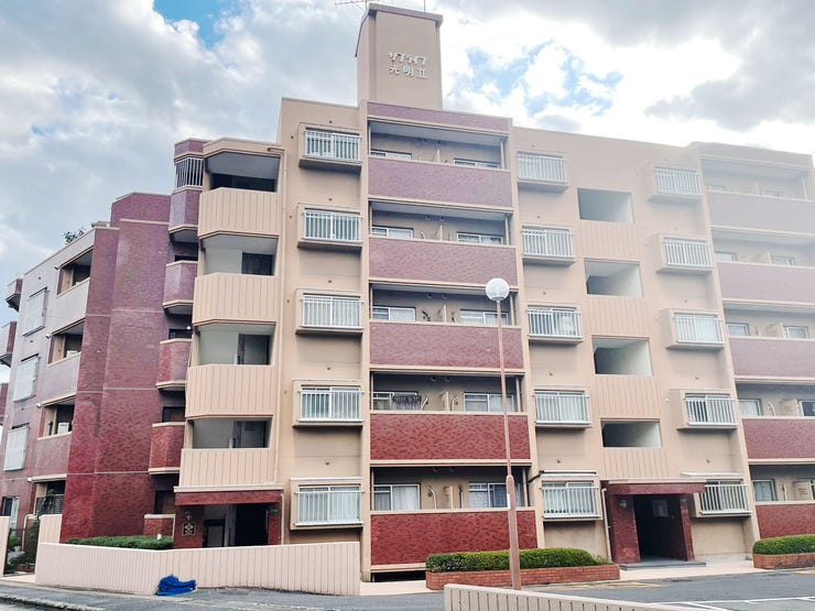 【外観】
【駐車場1台無料】サンライフ光明II♪折尾東小・折尾中学校♪小学校まで徒歩10分圏内♪都市ガス♪