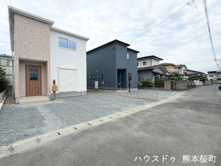 ■理想を叶える新しい暮らしの舞台■高いデザイン性と機能性を兼ね備えた住まい。ここで、家族の新しい物語が始まります。