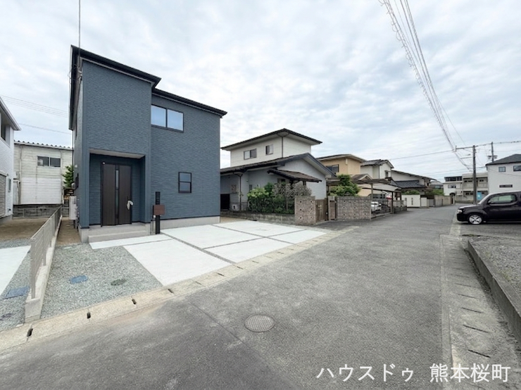 ■理想を叶える新しい暮らしの舞台■高いデザイン性と機能性を兼ね備えた住まい。ここで、家族の新しい物語が始まります。