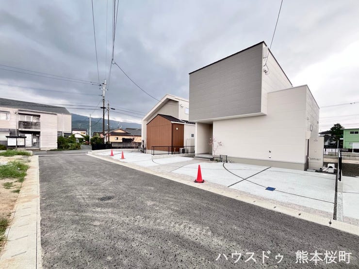 ■理想を叶える新しい暮らしの舞台■高いデザイン性と機能性を兼ね備えた住まい。ここで、家族の新しい物語が始まります。