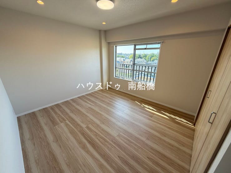 洋室7.8帖