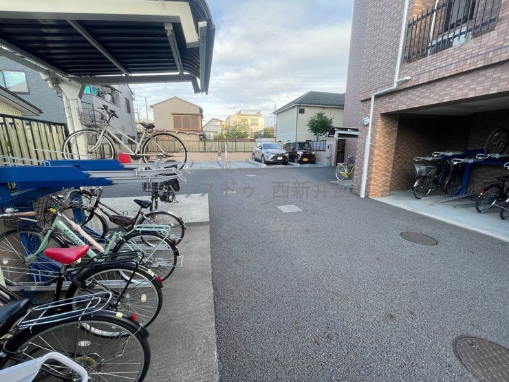 駐車場・駐輪場
