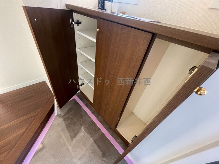 備え付けのシューズボックス