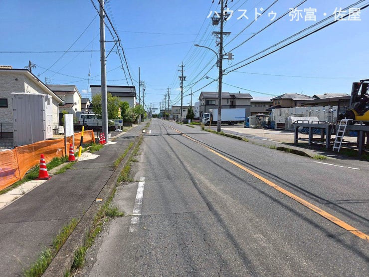 神守小学校約731m・神守中学校約718m!安心の距離です(^^)