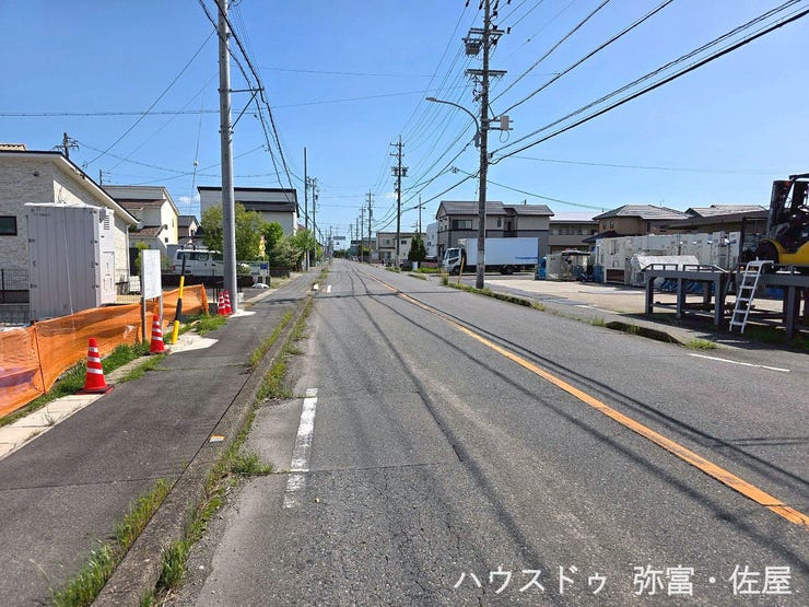 神守小学校約731m・神守中学校約718m!安心の距離です(^^)