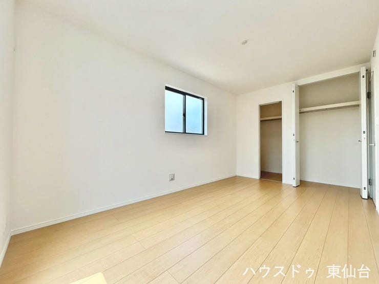 ウォークインクロゼットと収納と、使い分けができます♪