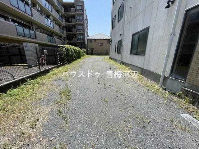 区画整理地内です。