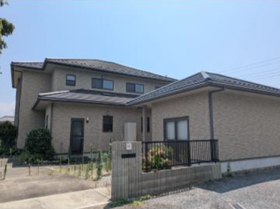 【外観】
★いつでも見学予約★資料請求だけでも大歓迎★土地面積639坪★6SLDK★住宅ローン相談乗ります!