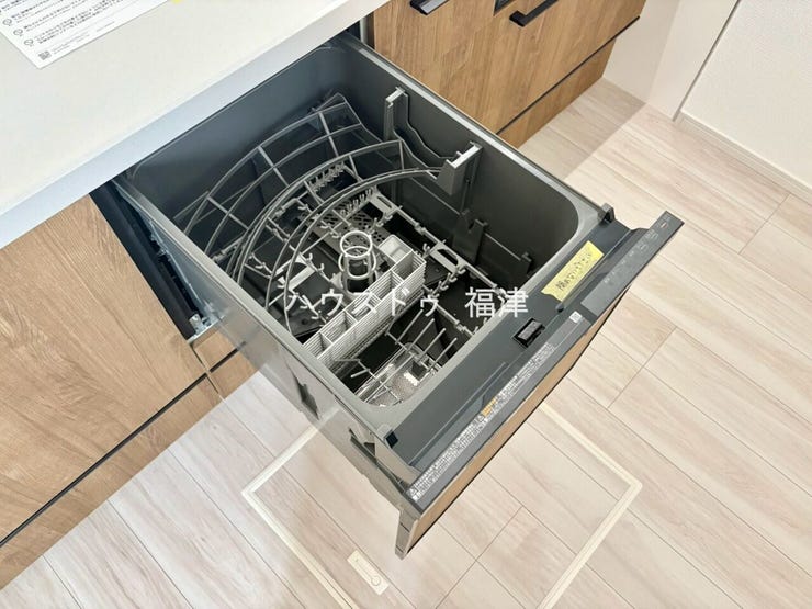 家事の負担を減らしご家族との時間を増やしてくれる
嬉しいアイテム!食器洗浄乾燥機付き♪
《古賀市今の庄1丁目 新築戸建》