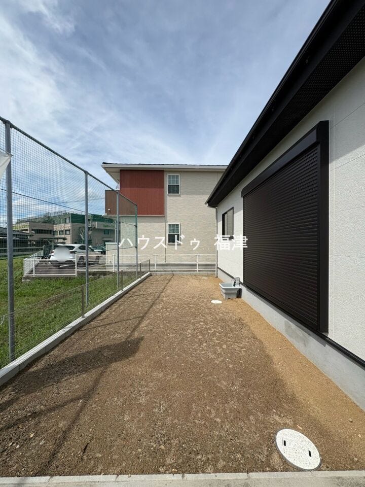 お庭スペース付き♪
BBQやプールなど楽しめます。
《古賀市今の庄1丁目 新築戸建》