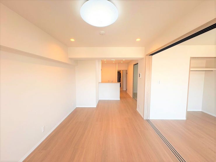 全面改装されたリビング!
日当たりも良く、明るいお部屋です!